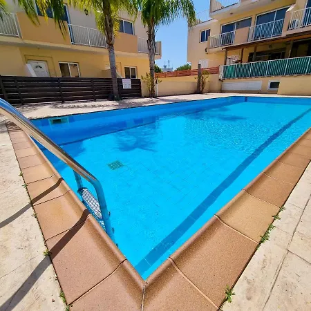 Christina's Mezoneta House With A Swimming Pool *